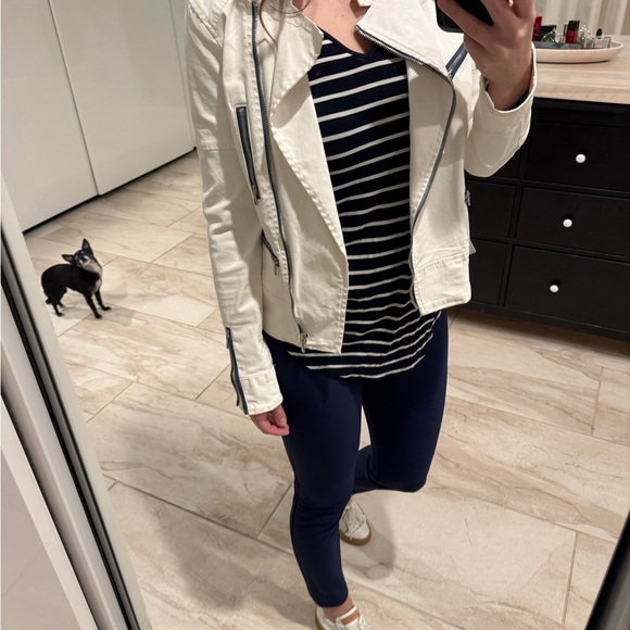 Women's White Jacket - Picture 4 of 12